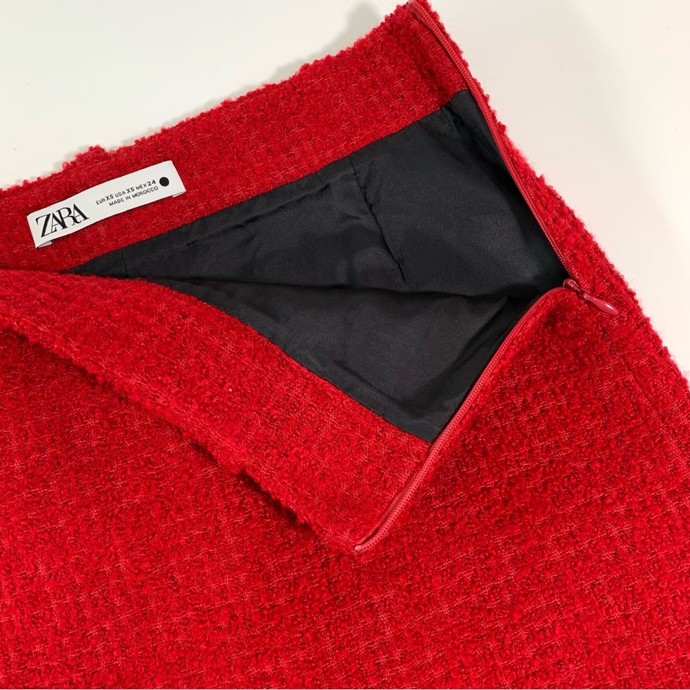 ZARA Tweed Mini Skirt Red Slit With Belt Loops Women’s US XS EUC Textured Fabric - Picture 14 of 15